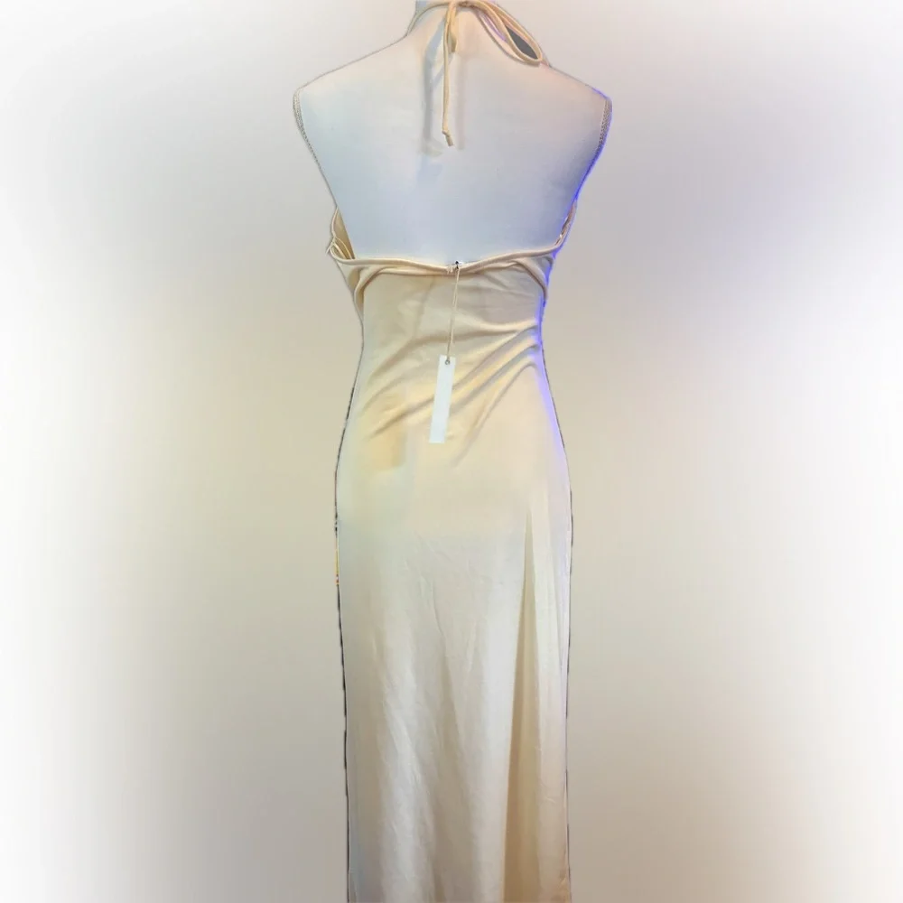 Nwt crescent halter beige maxi dress with front opening size large - Picture 2 of 3